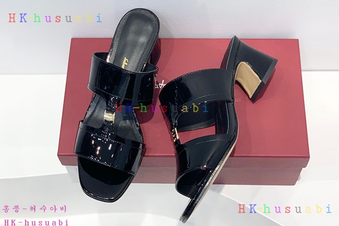 NEW 페라가모 샌들 신상 F 572201