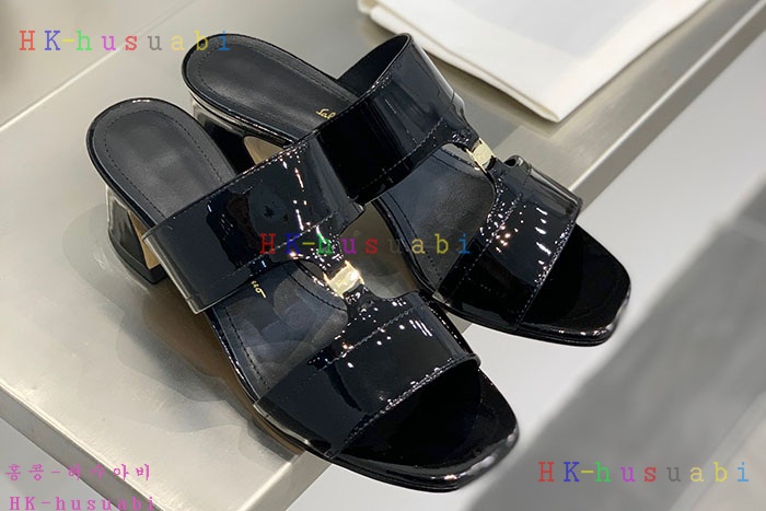 NEW 페라가모 샌들 신상 F 572201