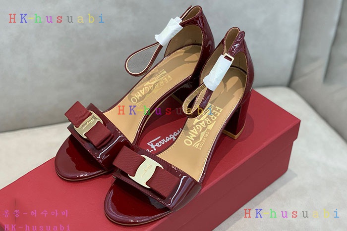 NEW 페라가모 샌들 신상 F 573303