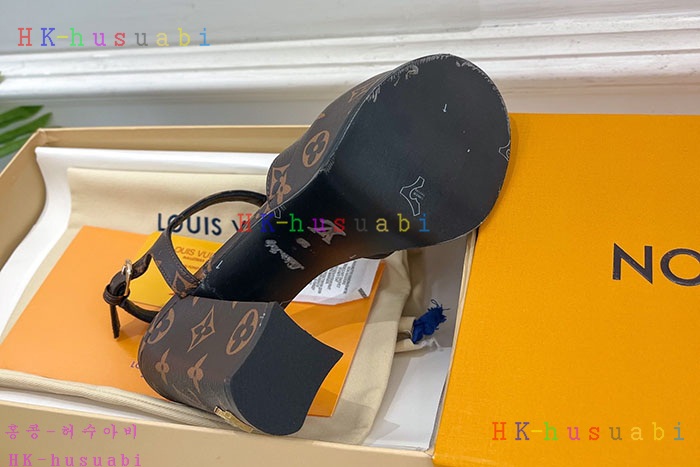NEW 루이비통 신발 신상 LV 672400