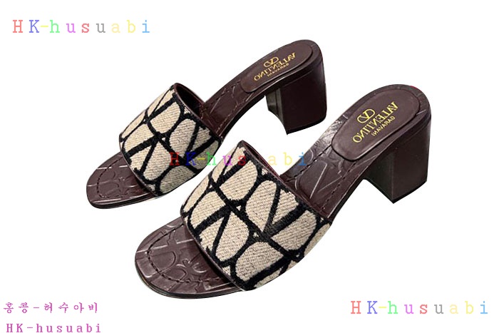 NEW 발렌티노 샌들 신상 V  140010