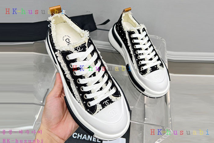 NEW 샤넬 스니커즈 신상 C 664400
