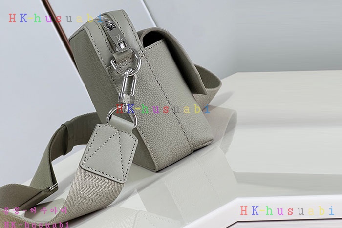 ★미러급★루이비통 패스트라인 메신저 M22611