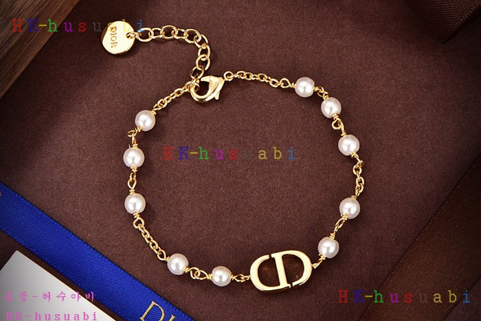 NEW 디올 목걸이팔찌 신상 DR 968550