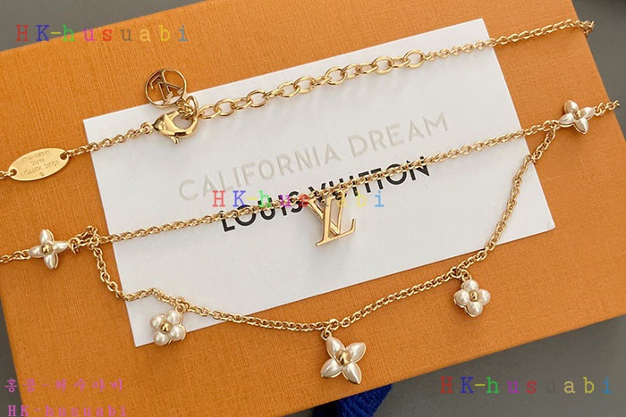 NEW  루이비통 목걸이 신상 LV 827562