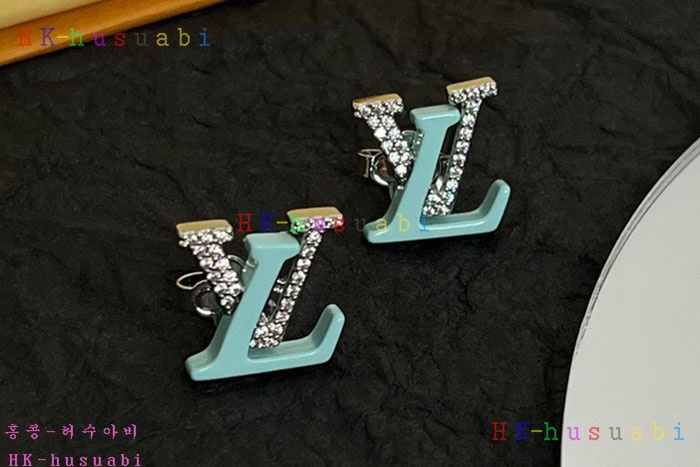 NEW  루이비통 귀걸이 신상 LV 827550