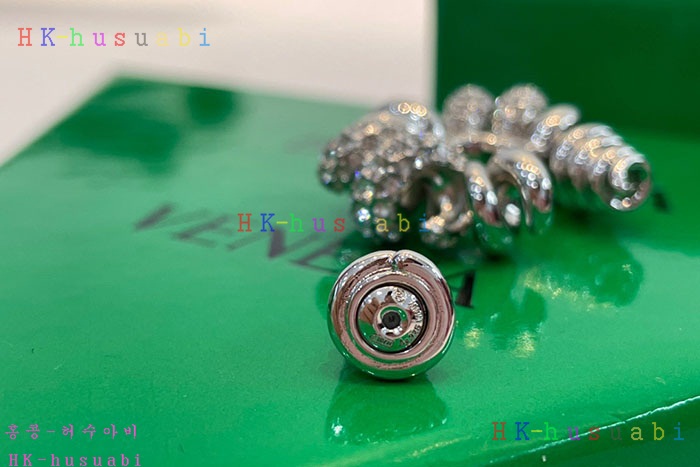 NEW 보테가베네타 귀걸이 신상 BV 525005