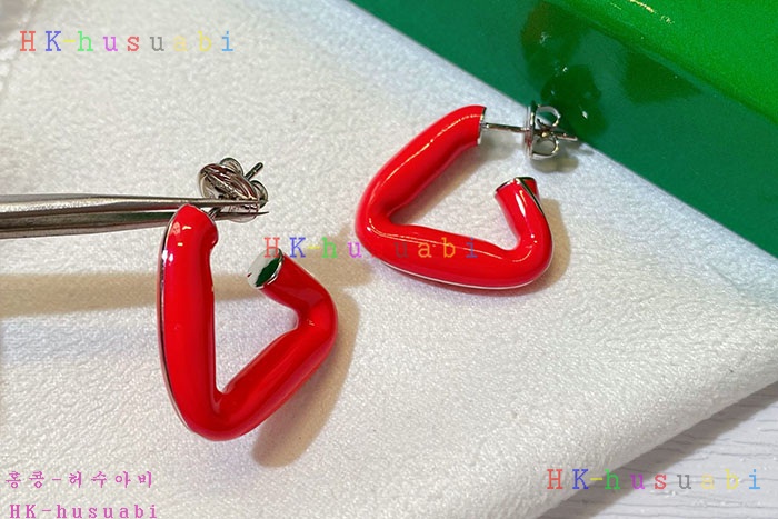 NEW 보테가베네타 귀걸이 신상 BV 525007