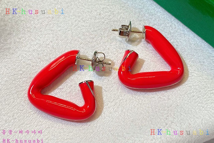NEW 보테가베네타 귀걸이 신상 BV 525007