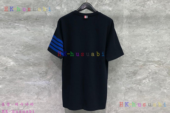 NEW 톰브라운 반팔티 신상 TB 858803