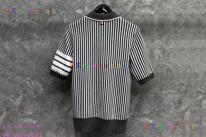 NEW 톰브라운 반팔티 신상 TB 858809