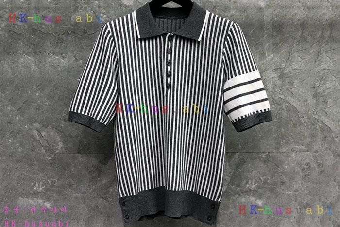 NEW 톰브라운 반팔티 신상 TB 858809