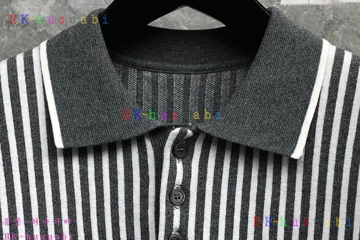 NEW 톰브라운 반팔티 신상 TB 858809