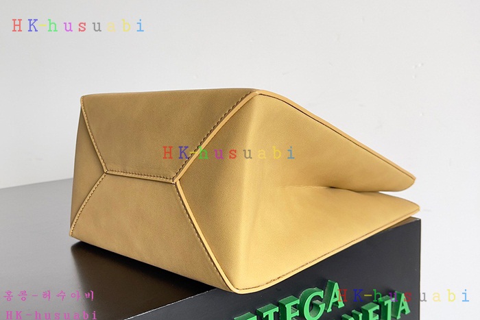 ★미러급★보테가베네타 더 스몰 브라운 백 741542
