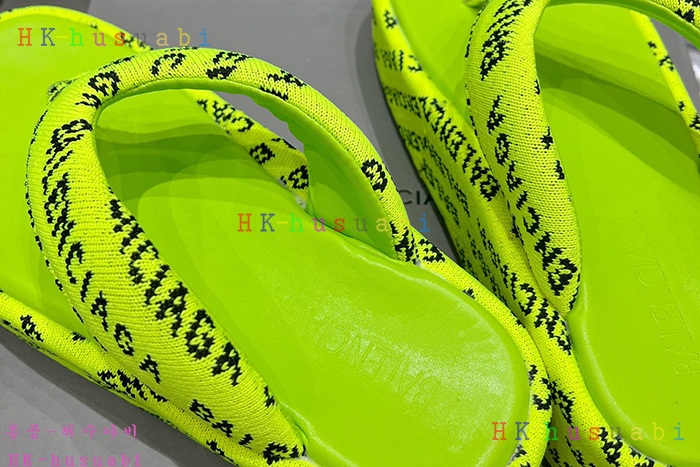 NEW 발렌시아가 신발 신상 B 246603
