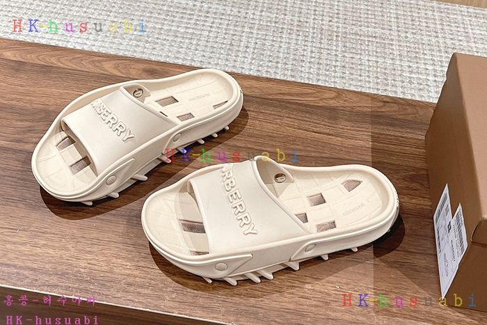 NEW 버버리 샌들 신상 BB 527010