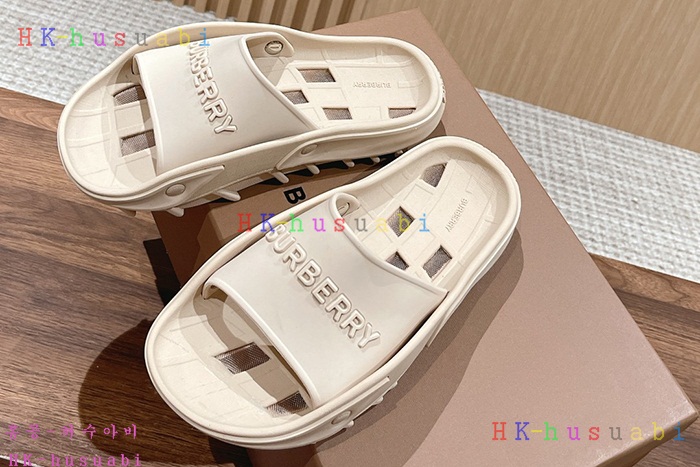 NEW 버버리 샌들 신상 BB 527010