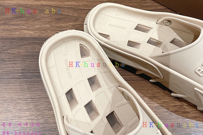 NEW 버버리 샌들 신상 BB 527010