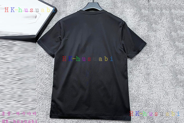 NEW 돌체앤가바나 반팔티 신상 DG 768001