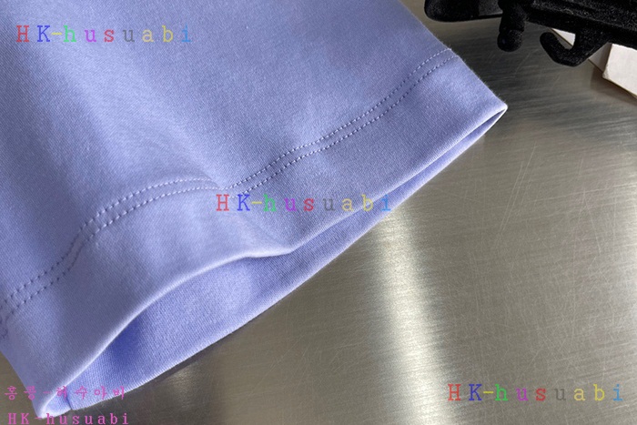 NEW 보테가베네타 반팔티 신상 BV 2524007
