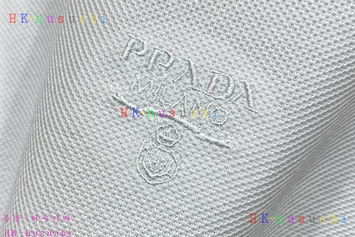 NEW 프라다 반팔티 신상 P 528201