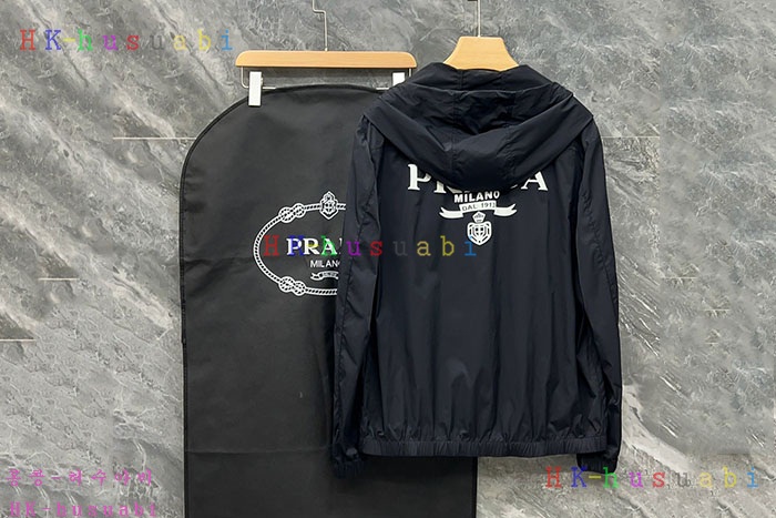 NEW 프라다 자켓 신상 P 529820