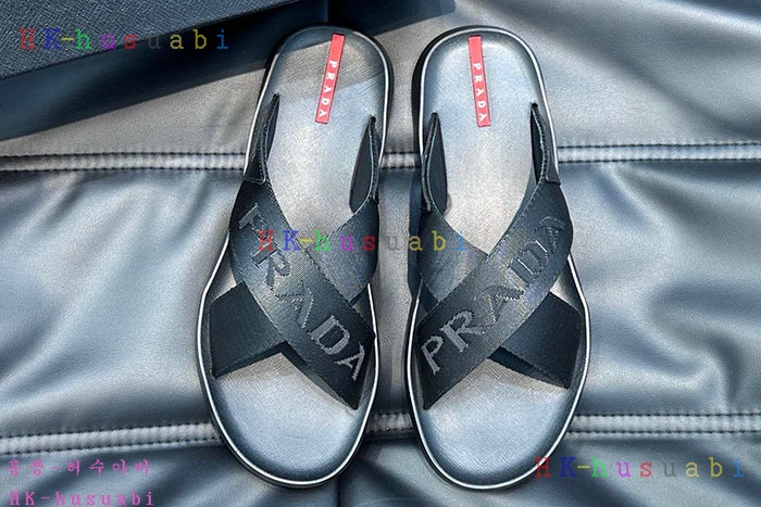 NEW 프라다 샌들 신상 P 562501