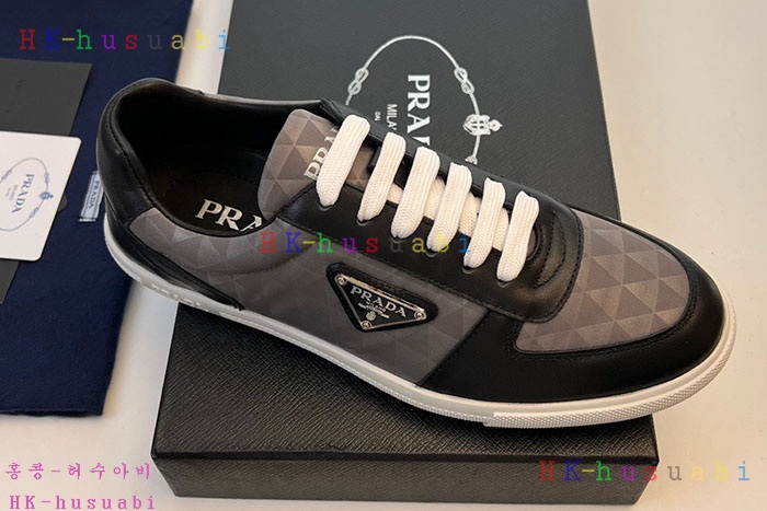 NEW 프라다 스니커즈 신상 P 599523
