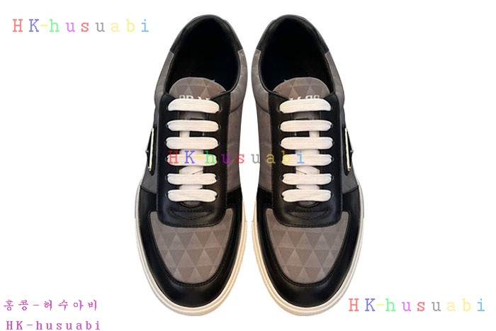 NEW 프라다 스니커즈 신상 P 599523