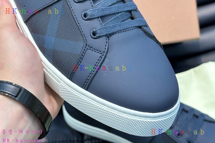 NEW 버버리 신발 신상 BB  3240280