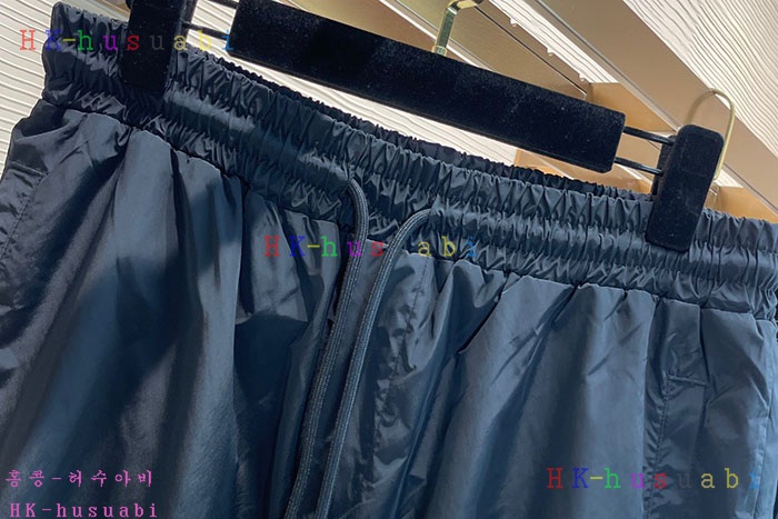 NEW 몽클레어 바지 신상 M 982810