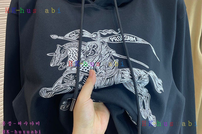 NEW 버버리 후드티 신상 BB 2424551