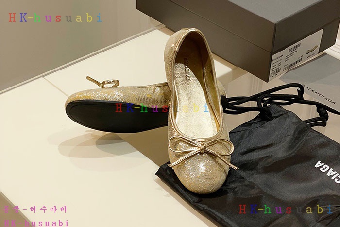 NEW 발렌시아가 신발 신상 B 958245