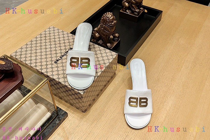 NEW 발렌시아가 신발 신상 B 958255