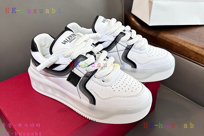 NEW 발렌티노 스니커즈 신상 V 704003