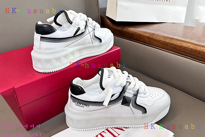 NEW 발렌티노 스니커즈 신상 V 704003