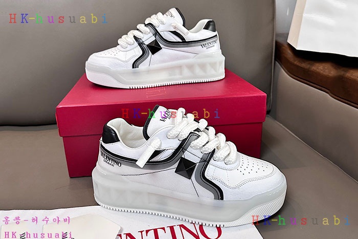 NEW 발렌티노 스니커즈 신상 V 704003