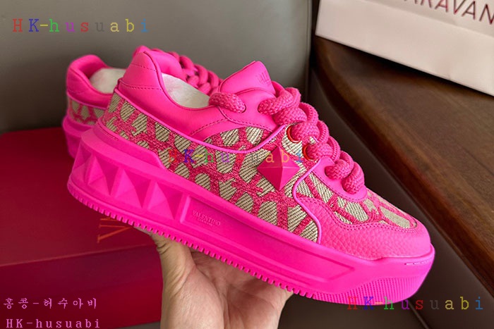 NEW 발렌티노 스니커즈 신상 V 704117