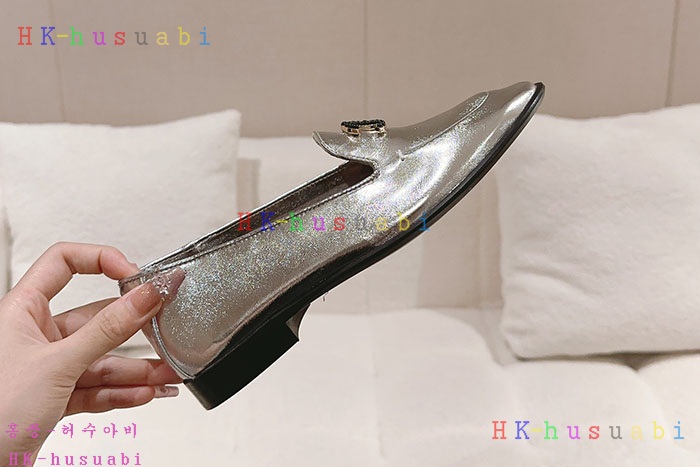 NEW 샤넬 신발 신상 LV 933352