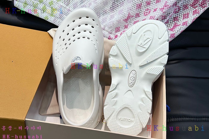 NEW 루이비통 신발 신상 LV 985504
