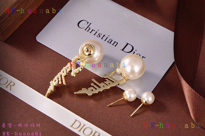 NEW 디올 귀걸이  신상 DR 2252510
