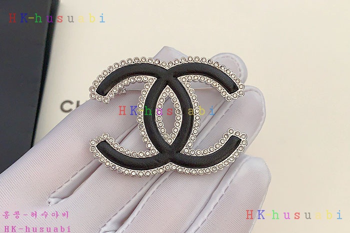 NEW 샤넬 브로치 신상 C 595523
