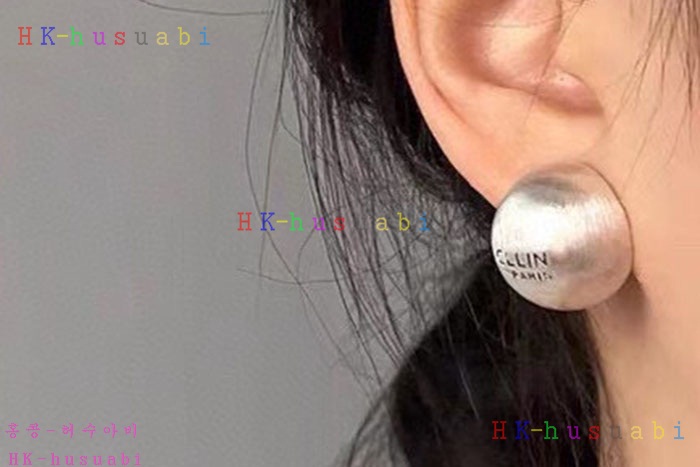 NEW 셀린느 귀걸이 신상 C 5582405