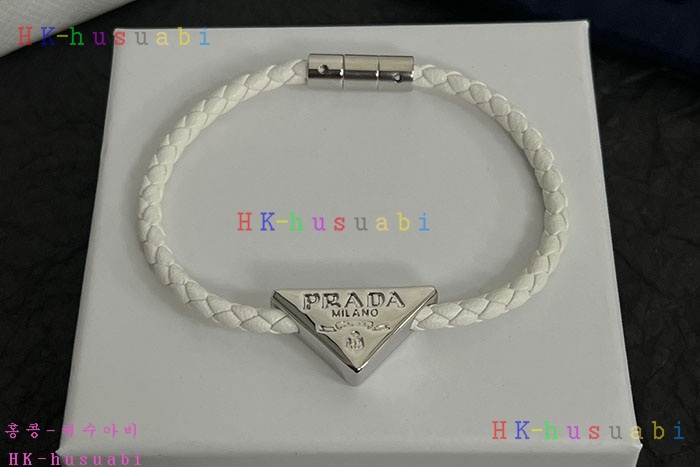 NEW 프라다 팔찌 신상 P 252401