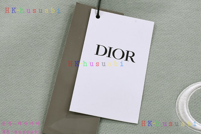 NEW 디올 맨투맨 신상 DR 958239