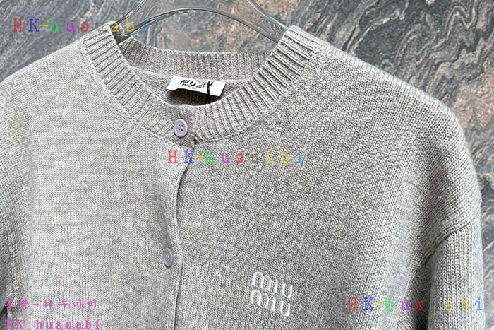 NEW 미우미우 가디건 신상 MU 628220