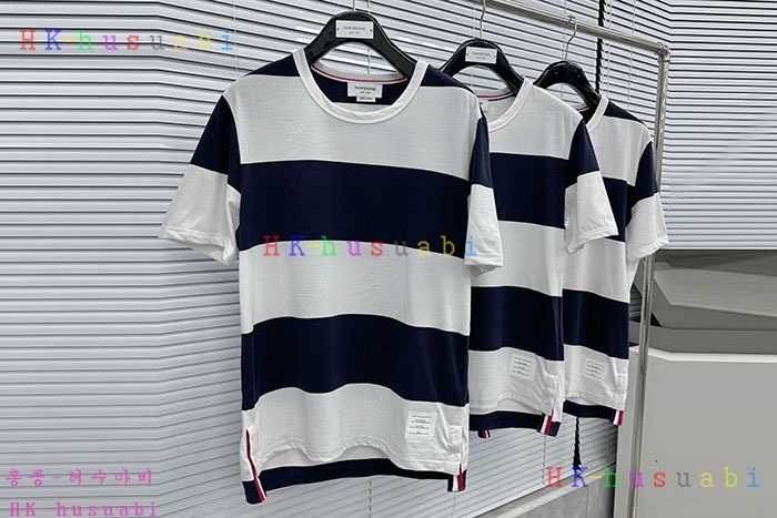 NEW 톰브라운 반팔티 신상 TB  6828251