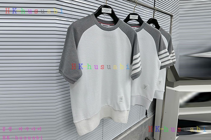 NEW 톰브라운 반팔티 신상 TB  6828253