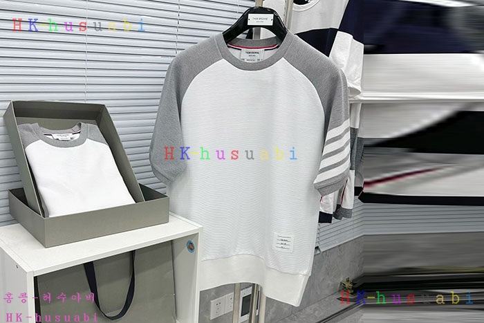 NEW 톰브라운 반팔티 신상 TB  6828253