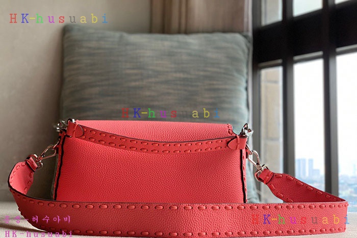 ★미러급★펜디 바게트  백 8BR600